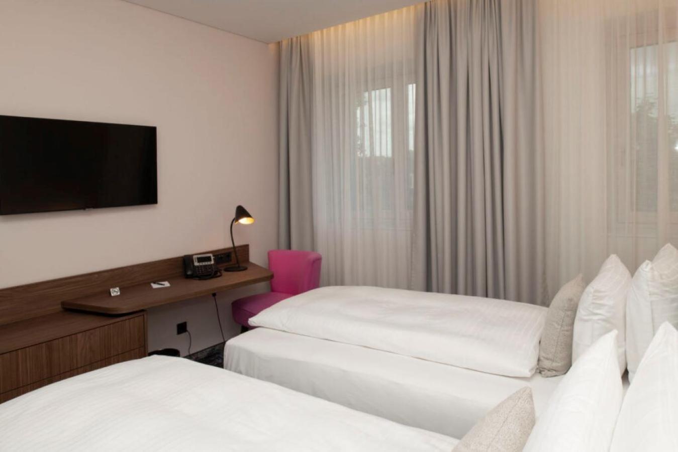 Hotel Le Parc Винер-Нойштадт Экстерьер фото